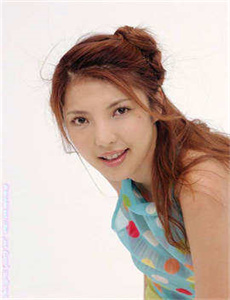 欲女视频-美女露出撒尿的部位