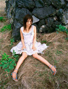 打扑克不盖被子的视频-雾岛奈津美
